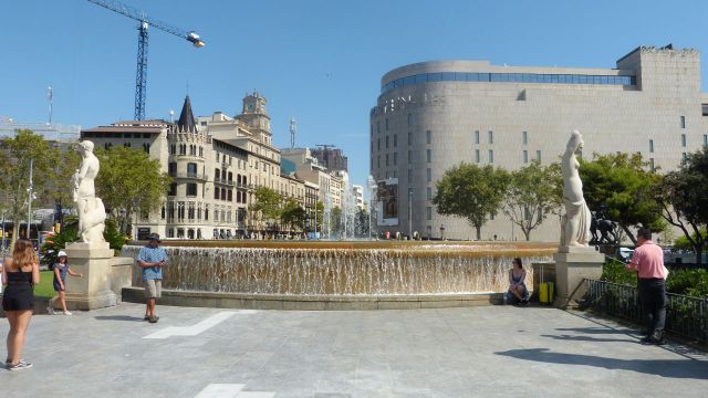 Barcelona - Plaça Catalunya - fontána